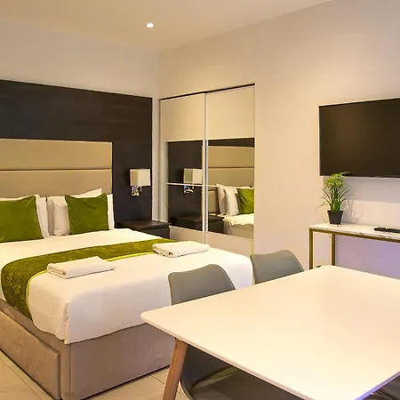 Hyde Park Superior Apartments London Room photo
